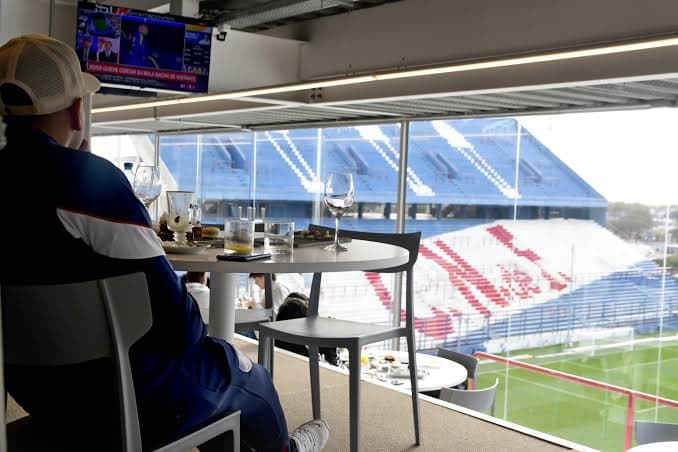 Nacional Stadium Tour & Lunch – A Day at El Parque