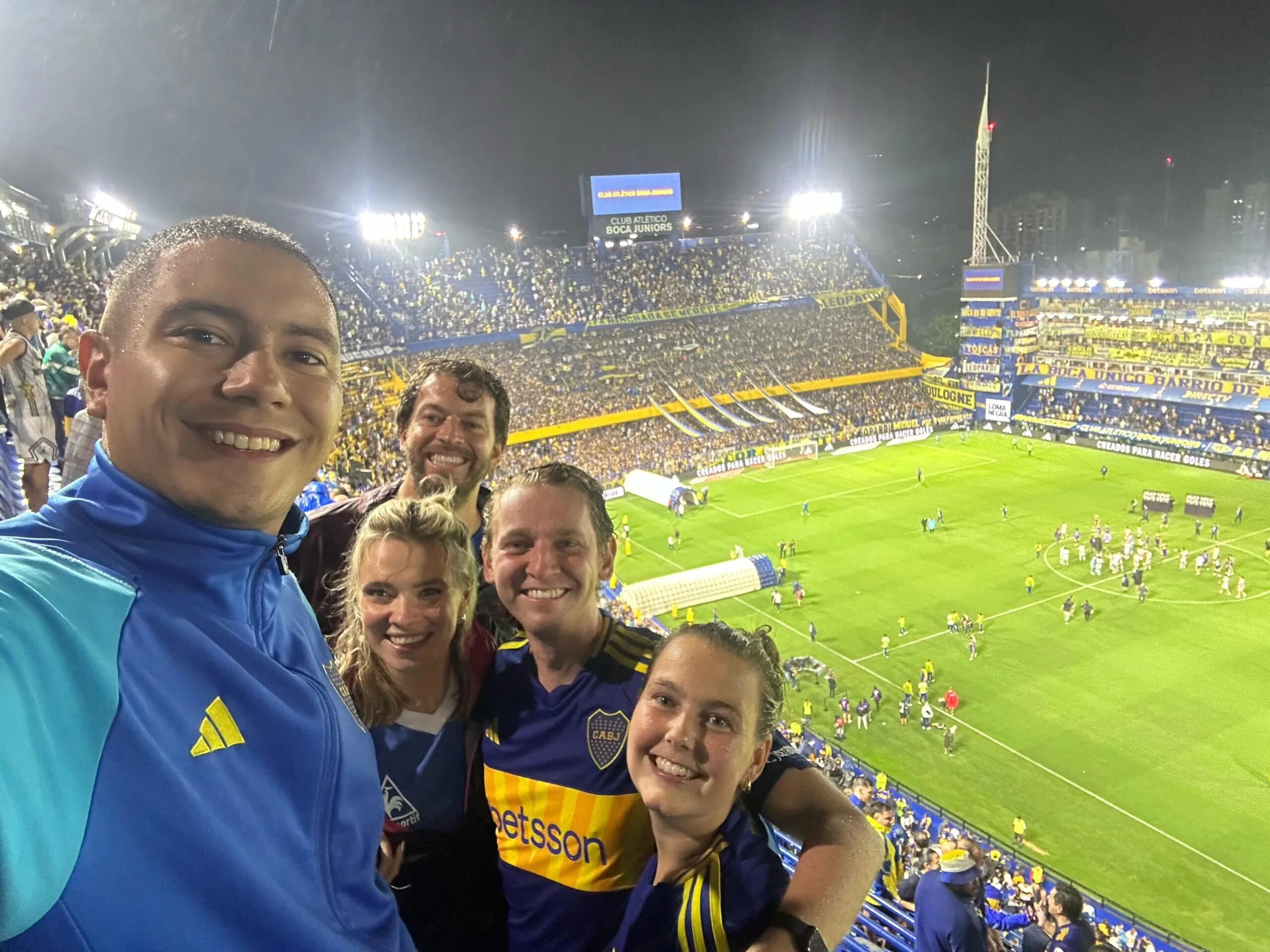 🏟 Day 10 - Matchday (Boca or River)