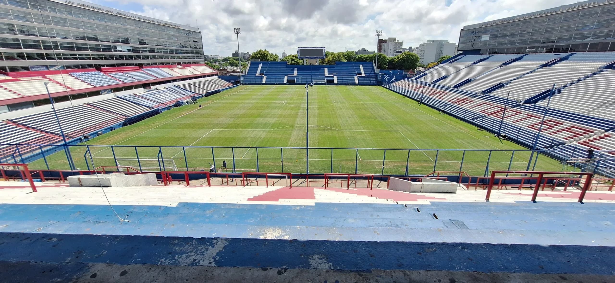 Stadium Tour Montevideo (Minimum 2 people - All week)