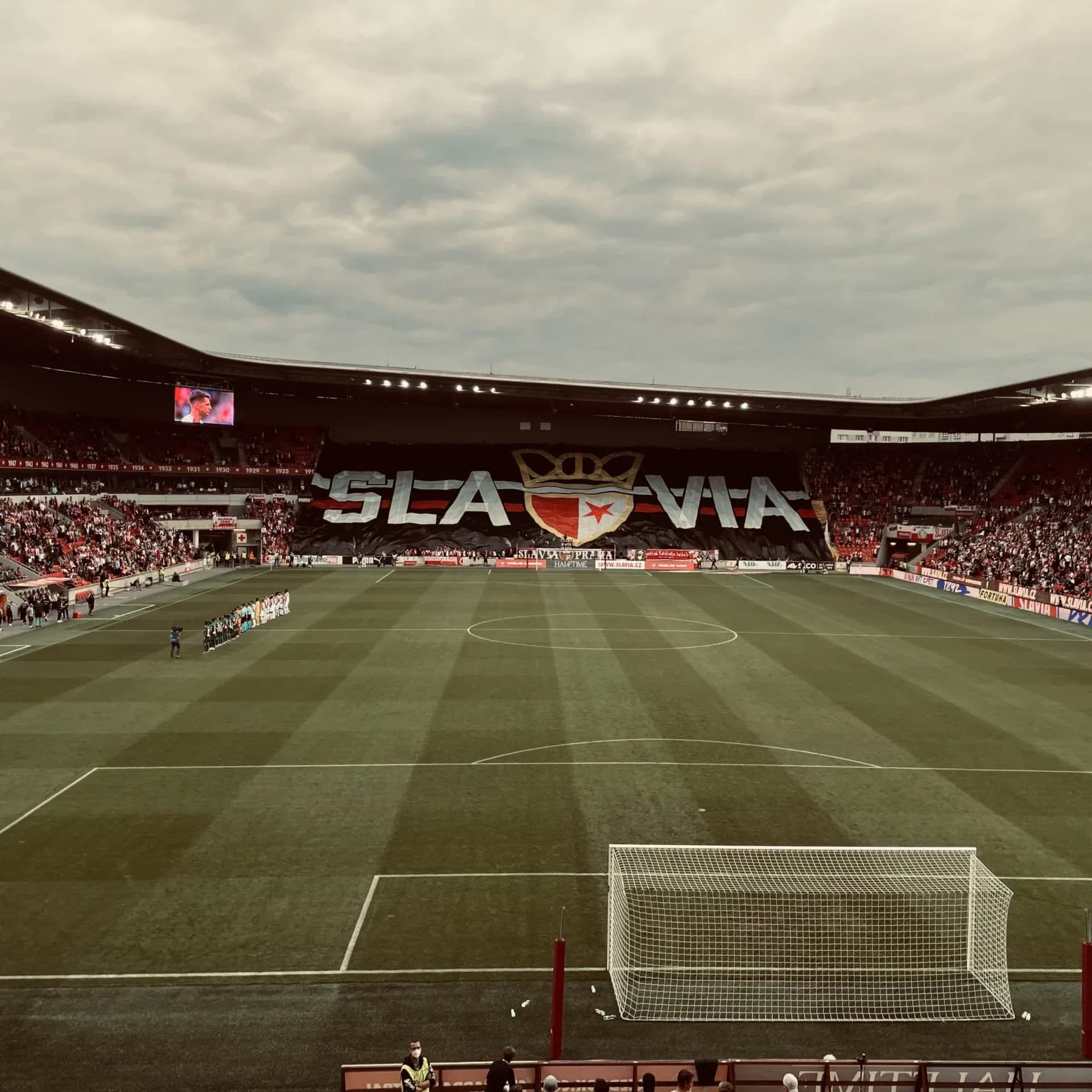 Prague Derby: Sparta Prague v Slavia Prague Trip