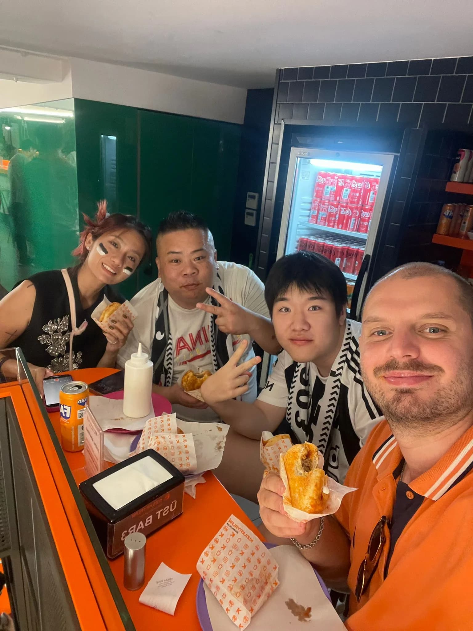 Matchday and Street Food Tour with Beşiktaş, Galatasaray and Fenerbahce